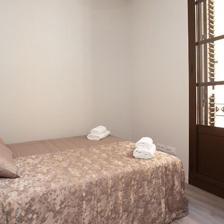 Ferienwohnung APBCN Eixample Center Barcelona Zimmer foto