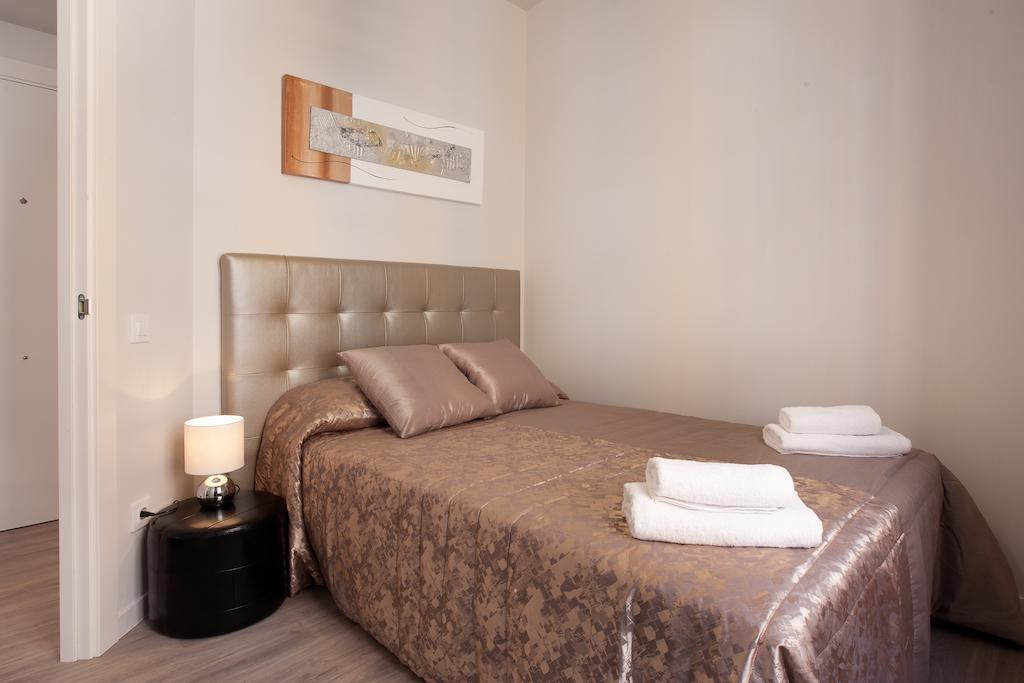Ferienwohnung APBCN Eixample Center Barcelona Zimmer foto